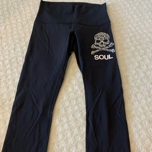 Lululemon SoulCycle Wunder Under HR 23” crop luxstream size 10